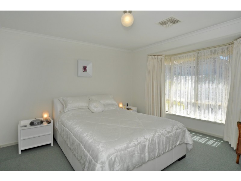 35 Southern Right Crescent, Encounter Bay SA 5211