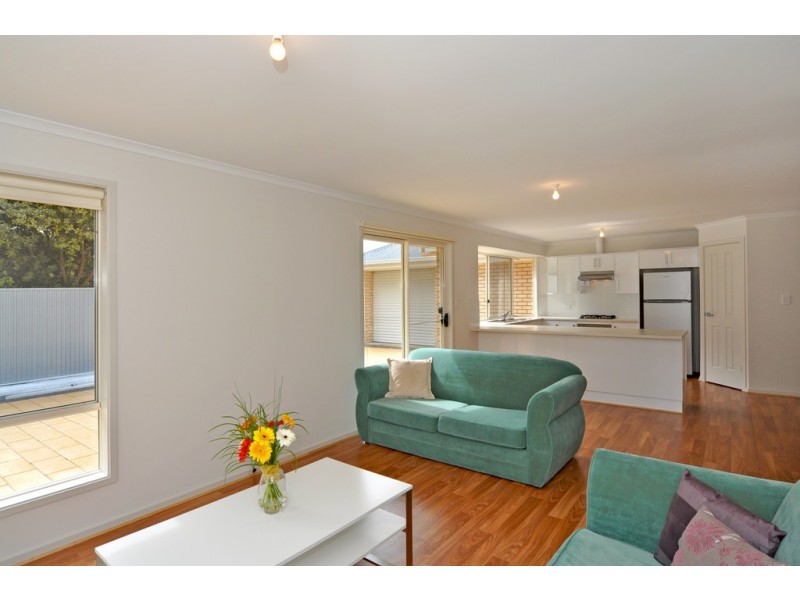 9 Dinan Road, Victor Harbor SA 5211