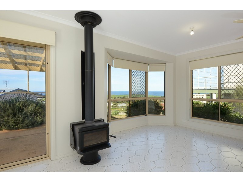 16 Three Gullies Road, Encounter Bay SA 5211