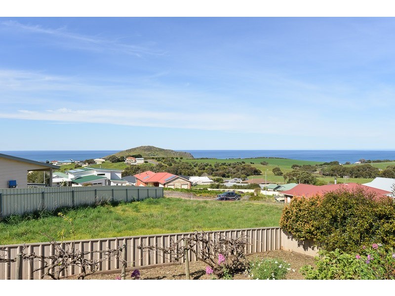 16 Three Gullies Road, Encounter Bay SA 5211