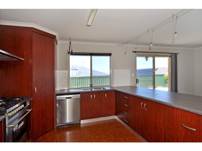 13 Tripp Street, Encounter Bay SA 5211