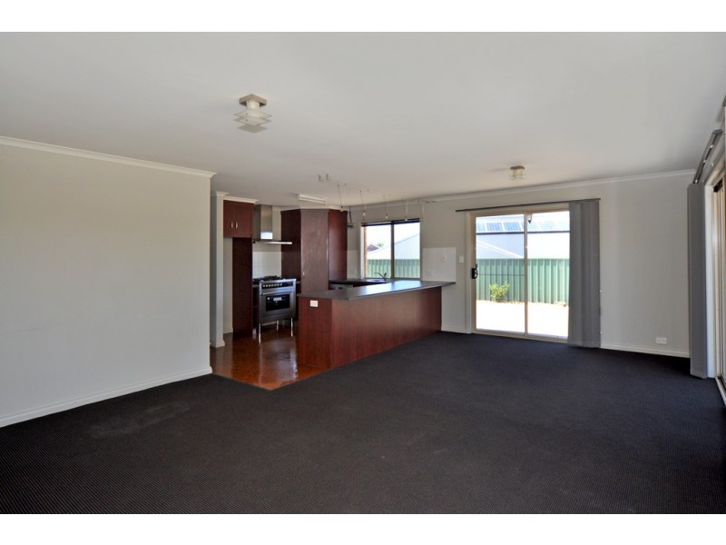 13 Tripp Street, Encounter Bay SA 5211