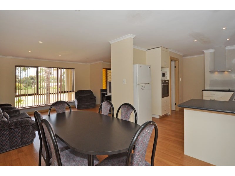 13 Manly Grove, Hayborough SA 5211