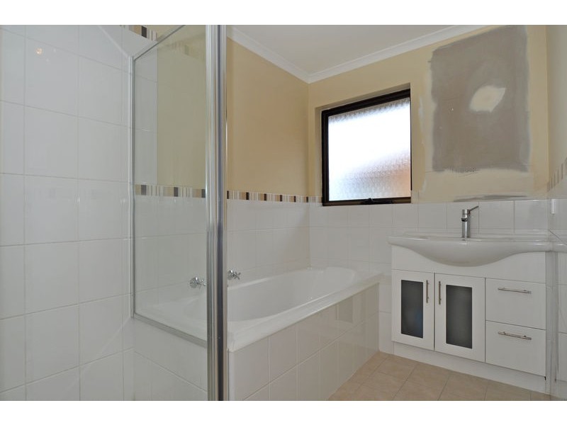 13 Manly Grove, Hayborough SA 5211