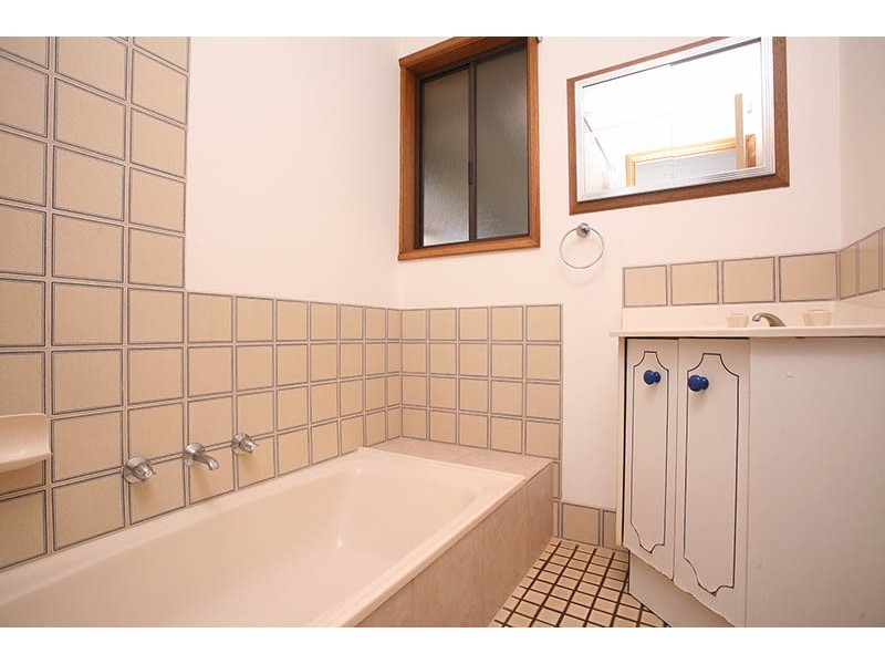 15 Higgins Street, Encounter Bay SA 5211