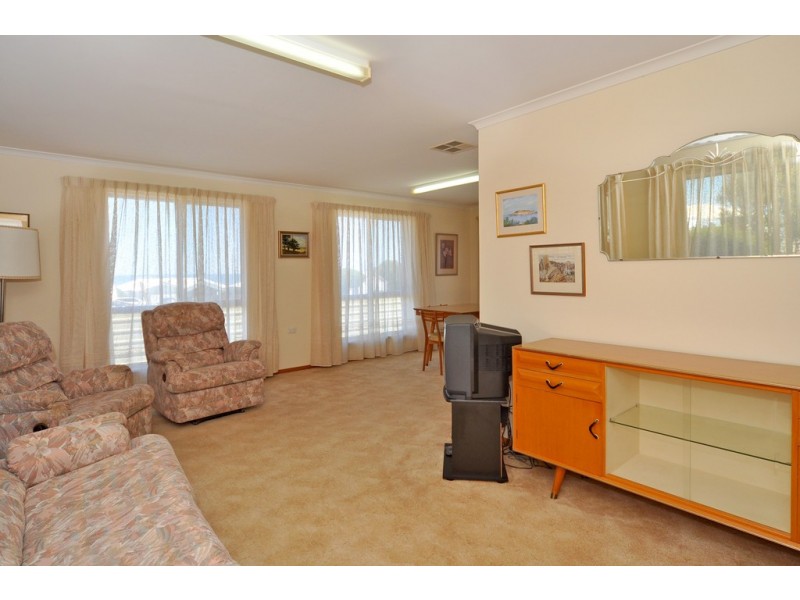 5 Narinna Avenue, Hayborough SA 5211