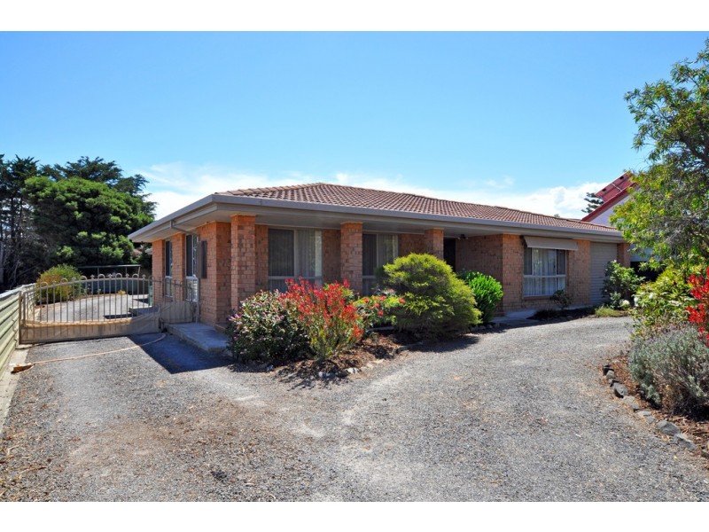 5 Narinna Avenue, Hayborough SA 5211