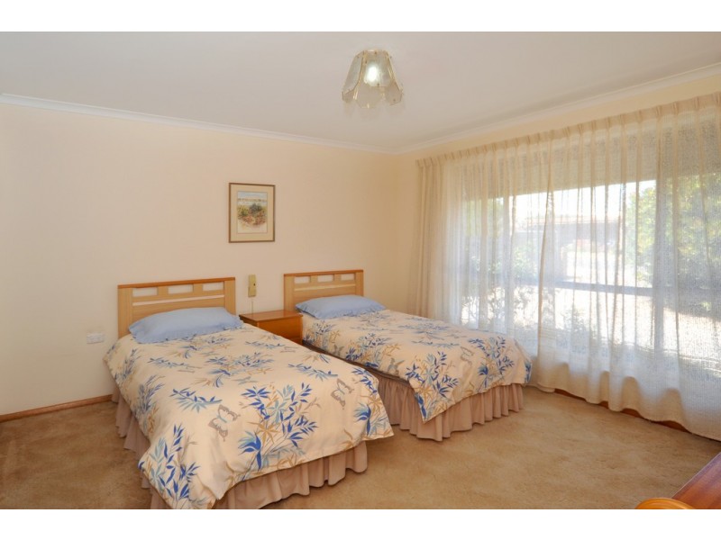 5 Narinna Avenue, Hayborough SA 5211