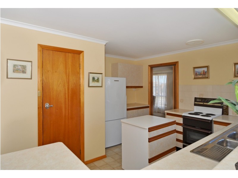 5 Narinna Avenue, Hayborough SA 5211