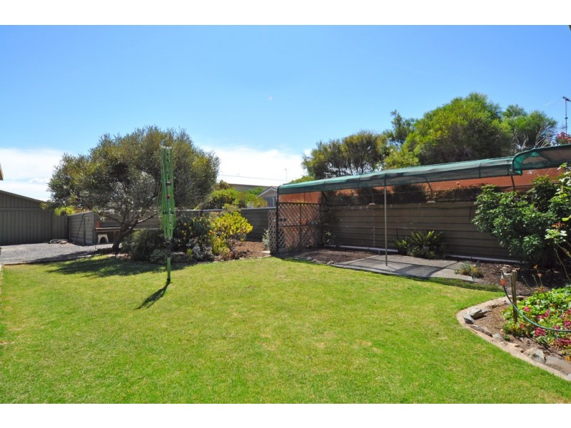 5 Narinna Avenue, Hayborough SA 5211