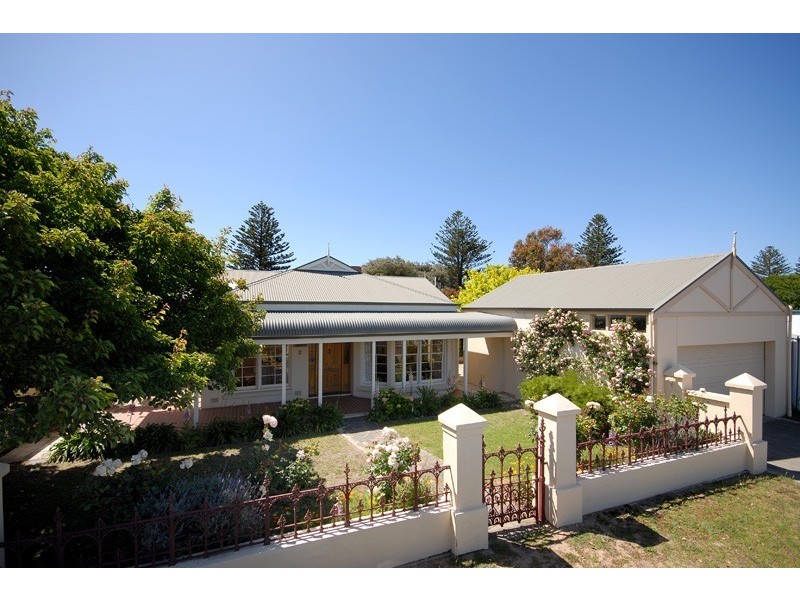 45 Newland Street, Victor Harbor SA 5211