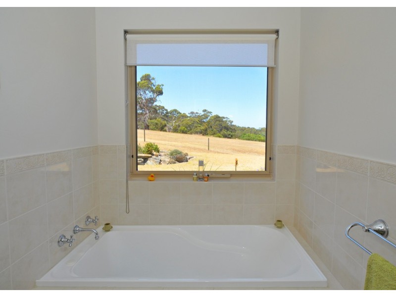 29 Brook Road, Lower Inman Valley SA 5211