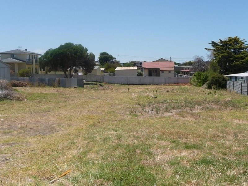 18 Elliot Avenue, Hayborough SA 5211