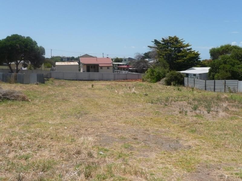 18 Elliot Avenue, Hayborough SA 5211