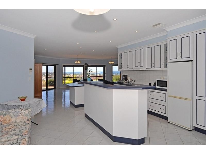 29 Clive Avenue, Encounter Bay SA 5211