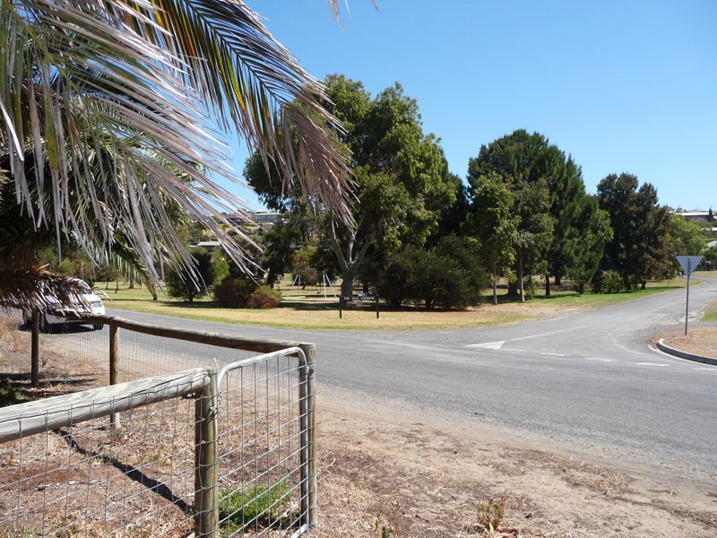 2 Park Avenue, Encounter Bay SA 5211