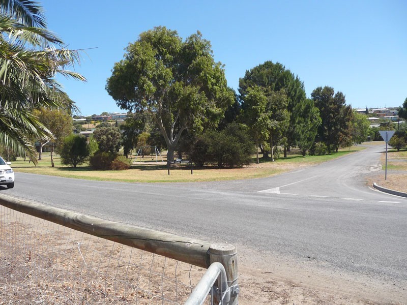 2 Park Avenue, Encounter Bay SA 5211