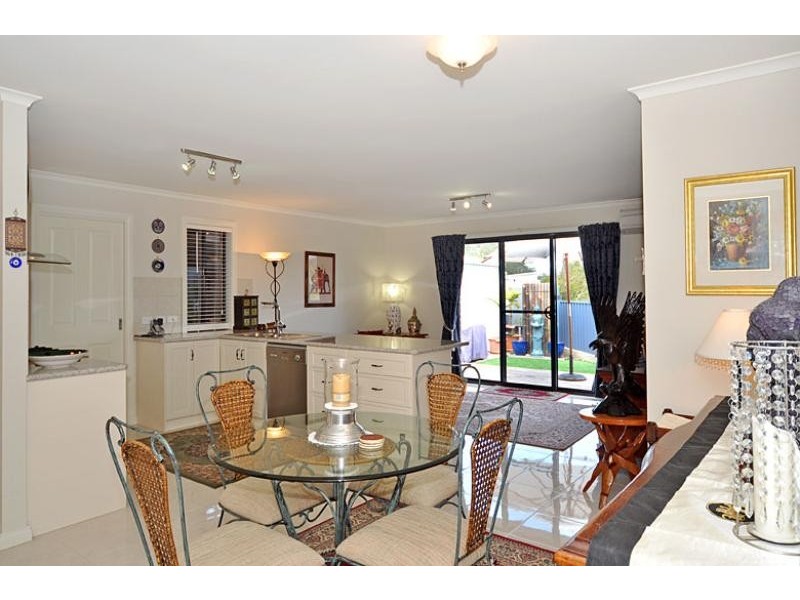 8 Beverley Grove, Encounter Bay SA 5211