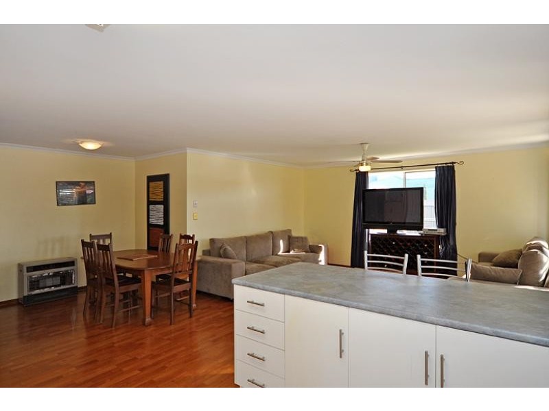 17 Agnes Gillespie Drive, Victor Harbor SA 5211