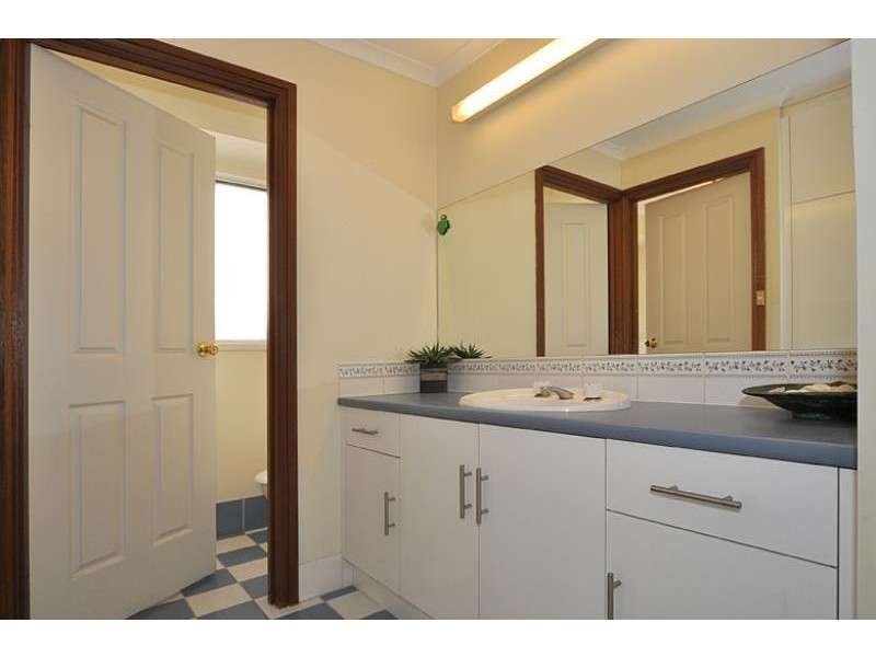 17 Agnes Gillespie Drive, Victor Harbor SA 5211