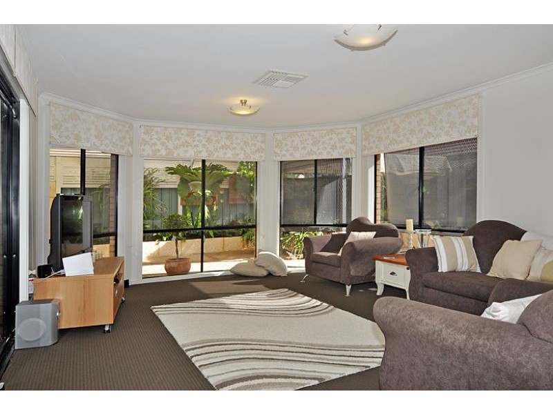 100 Matthew Flinders Drive, Encounter Bay SA 5211