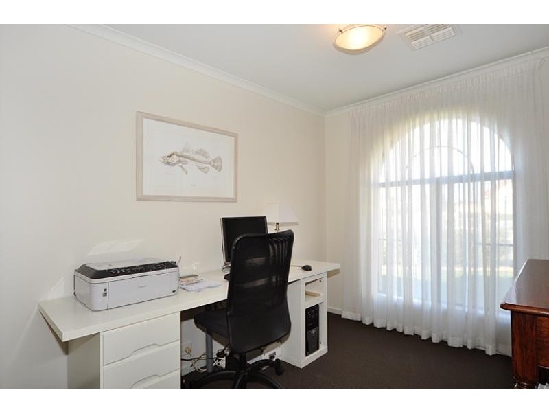 100 Matthew Flinders Drive, Encounter Bay SA 5211