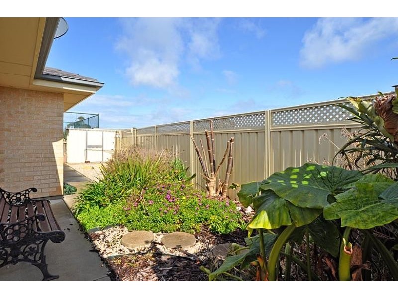 13 Africaine Drive, Mccracken SA 5211