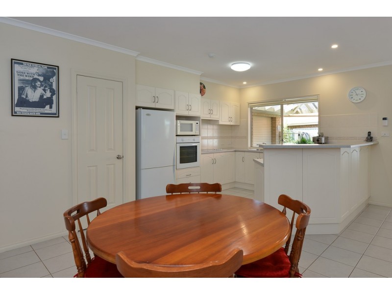 17 Victor Avenue, Encounter Bay SA 5211