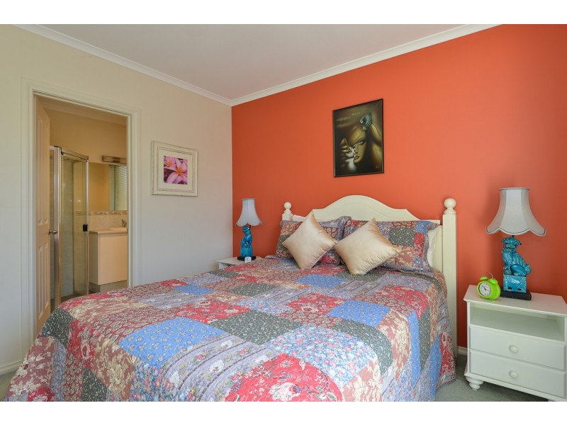 17 Victor Avenue, Encounter Bay SA 5211