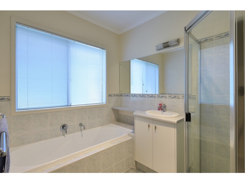 17 Victor Avenue, Encounter Bay SA 5211