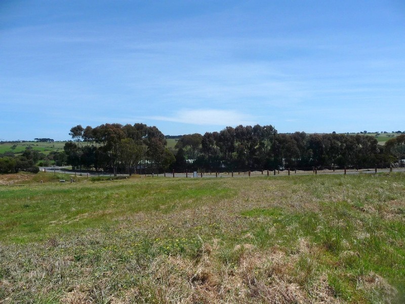 8 Stirling Court, Hindmarsh Valley SA 5211