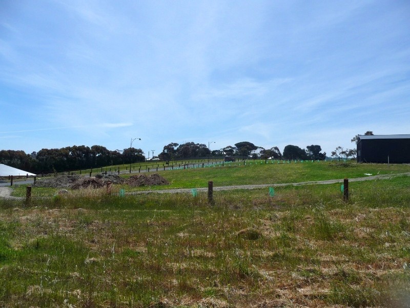 8 Stirling Court, Hindmarsh Valley SA 5211