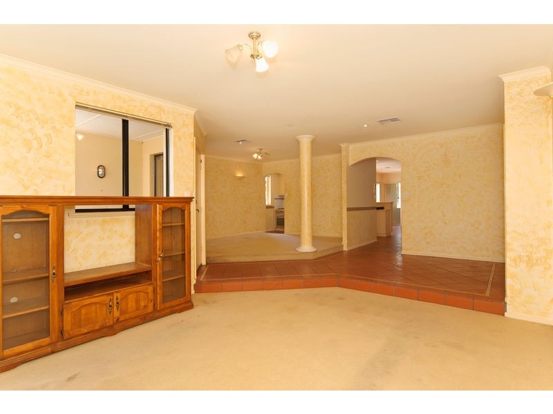 12 Coromandel Drive, Mccracken SA 5211