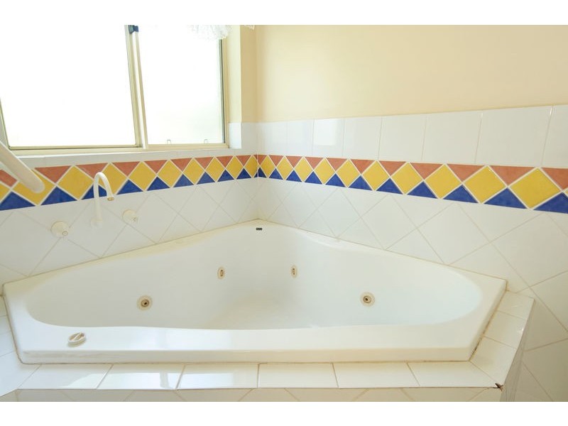 12 Coromandel Drive, Mccracken SA 5211