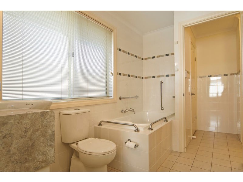 4a Churchill Road, Victor Harbor SA 5211