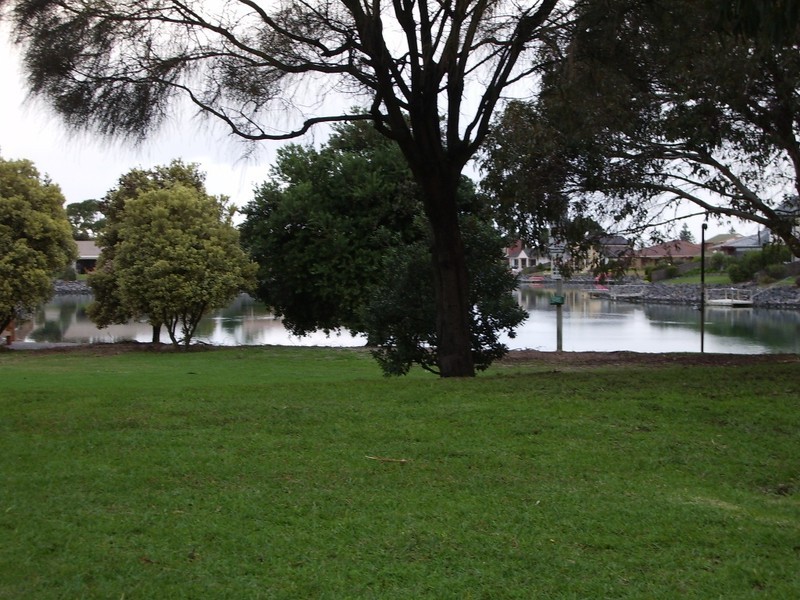 64 Bartel Blvd, Victor Harbor SA 5211