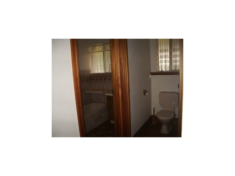 64 Bartel Blvd, Victor Harbor SA 5211