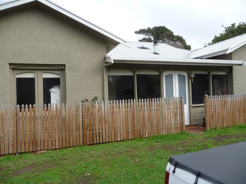 3 Peace Ave, Victor Harbor SA 5211