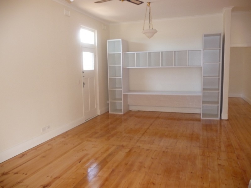 3 Peace Ave, Victor Harbor SA 5211