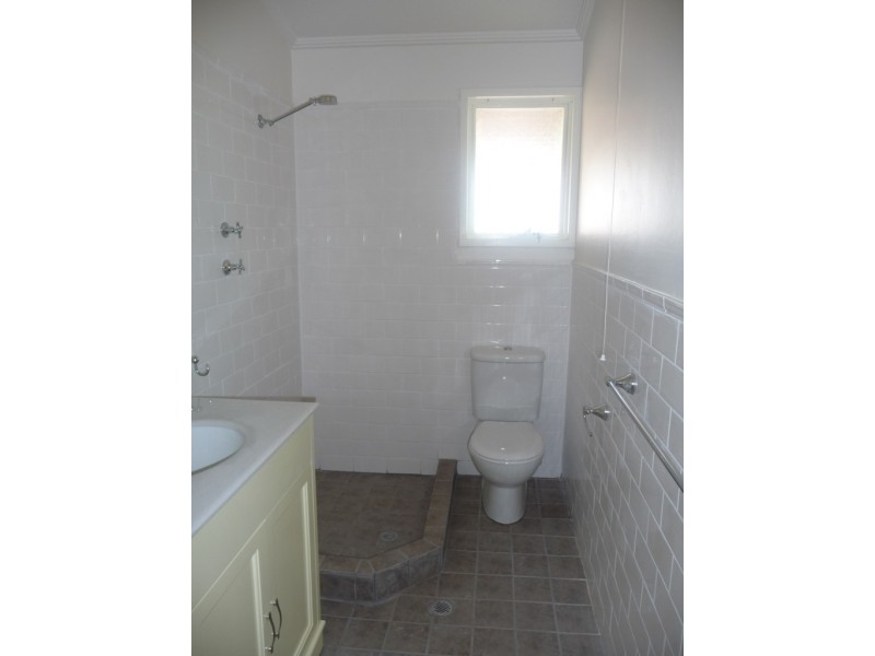 3 Peace Ave, Victor Harbor SA 5211