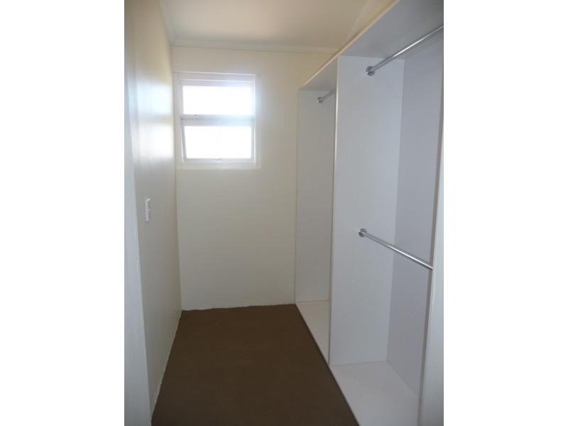 3 Peace Ave, Victor Harbor SA 5211