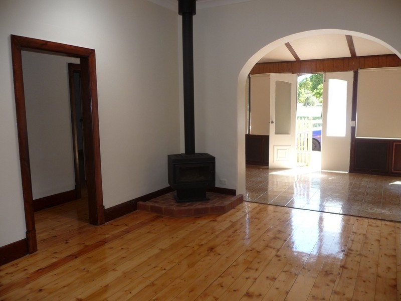 3 Peace Ave, Victor Harbor SA 5211