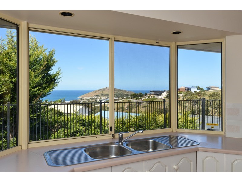 9 Cygnet Ct, Encounter Bay SA 5211