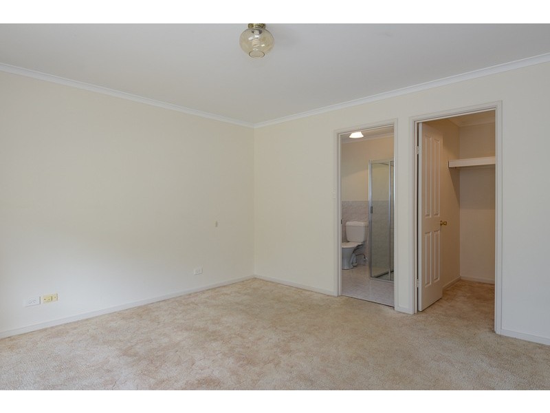 9 Cygnet Ct, Encounter Bay SA 5211