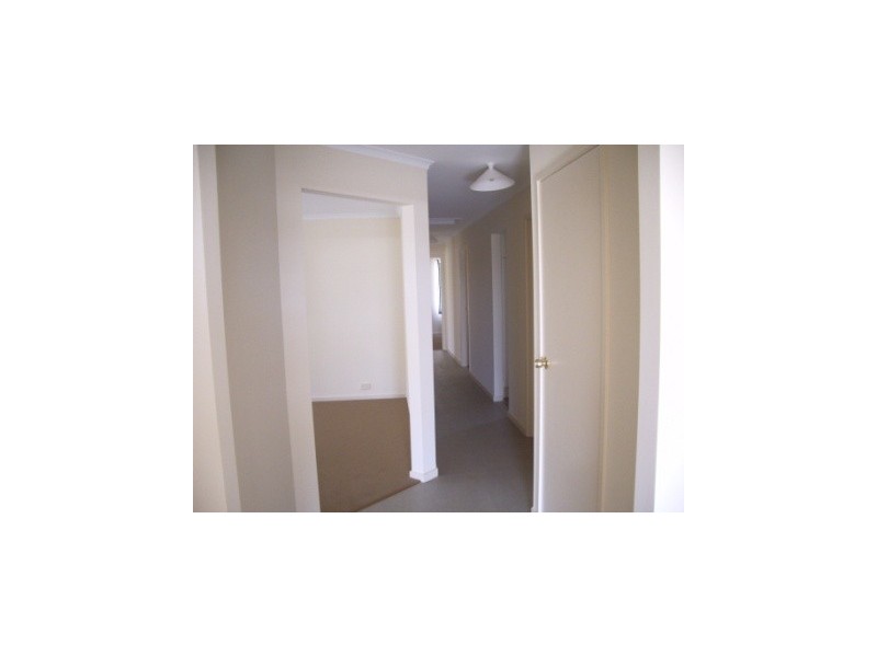 11 Drummond Cct, Hayborough SA 5211