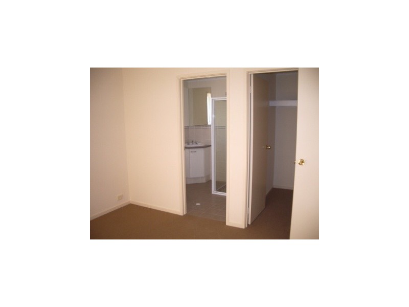 11 Drummond Cct, Hayborough SA 5211