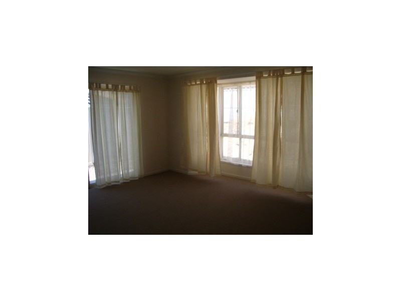 11 Drummond Cct, Hayborough SA 5211