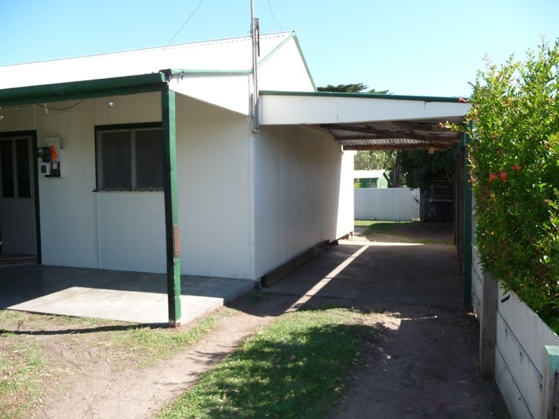 7 Russell St, Encounter Bay SA 5211