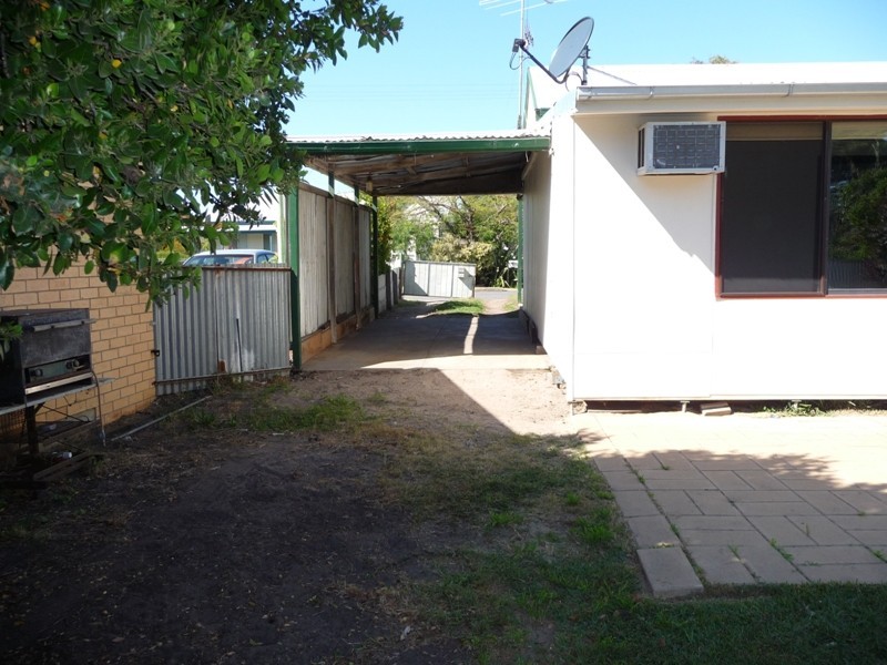 7 Russell St, Encounter Bay SA 5211