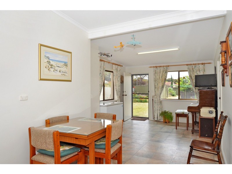 34 Hill St, Victor Harbor SA 5211